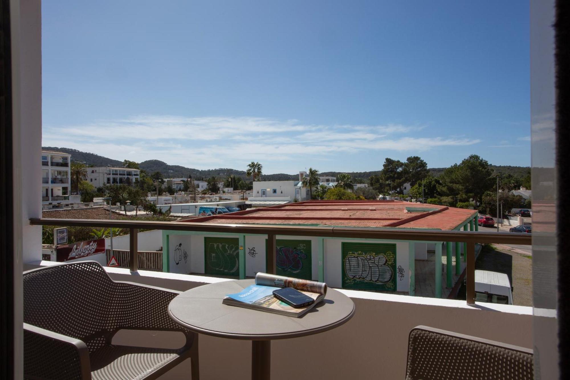 Hotel Casual Bahia Ibiza à Sant Antoni de Portmany Extérieur photo