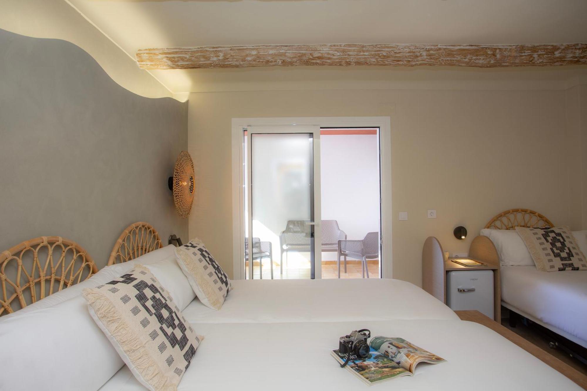 Hotel Casual Bahia Ibiza à Sant Antoni de Portmany Extérieur photo